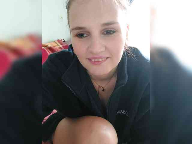 LisaLovHoney webcam