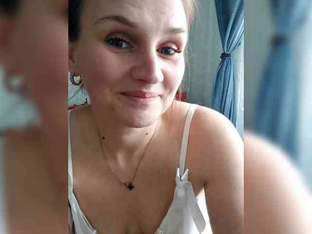LisaLovHoney webcam