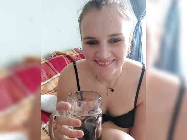 LisaLovHoney webcam