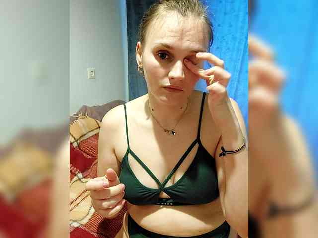 LisaLovHoney webcam