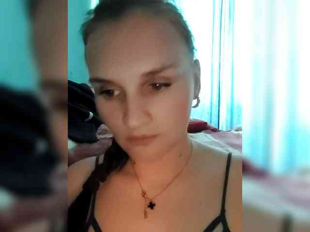 LisaLovHoney webcam