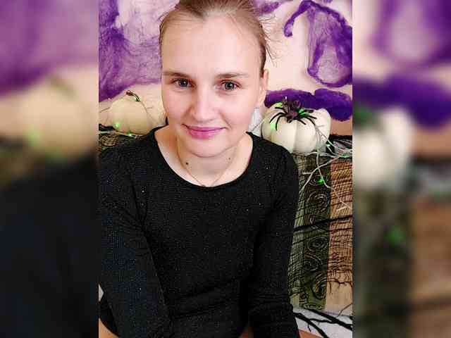 LisaLovHoney webcam