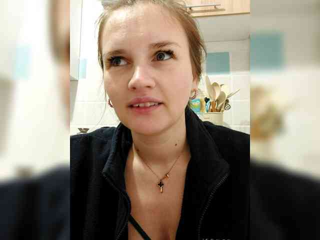 LisaLovHoney webcam