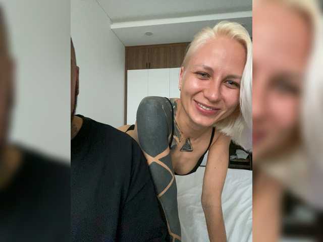 Entrez le videochat erotique avec le
modèle Twins666 Twins666