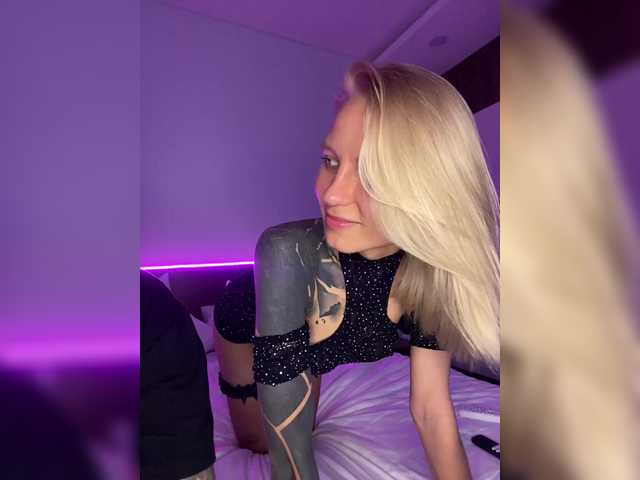 Accedi alla chat con il nickname Twins666 Twins666