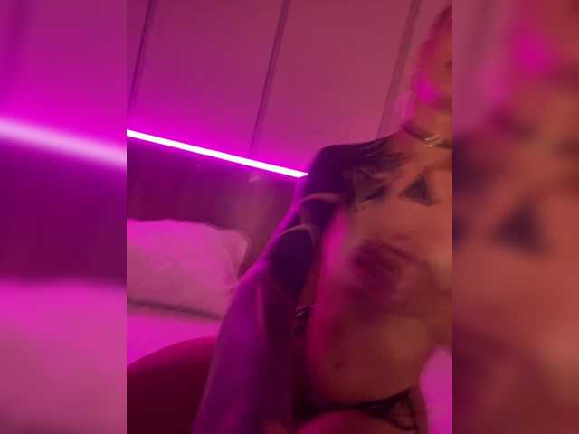 Vai a chattare su Twins666 Twins666