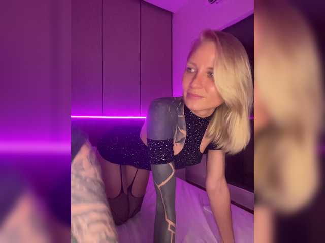 Entrez le videochat erotique avec le
modèle Twins666 Twins666