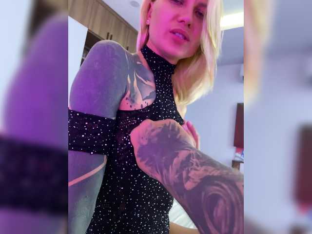 Vai a chattare su Twins666 Twins666