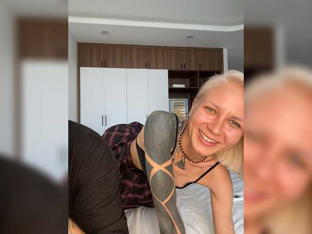 Entrez le videochat erotique avec le
modèle Twins666 Twins666