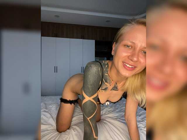 Entrez le videochat erotique avec le
modèle Twins666 Twins666