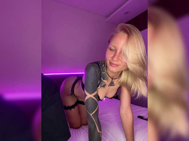 Entrez le videochat erotique avec le
modèle Twins666 Twins666