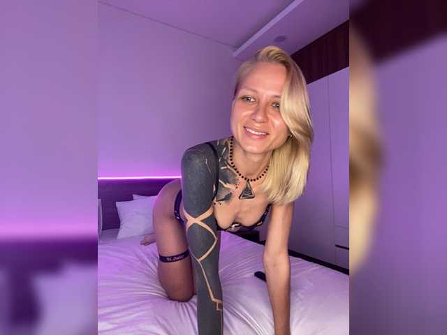 Entrez le videochat erotique avec le
modèle Twins666 Twins666