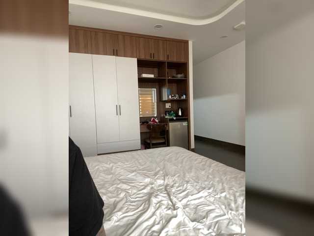 Entra en el chat con el modelo Twins666 Twins666