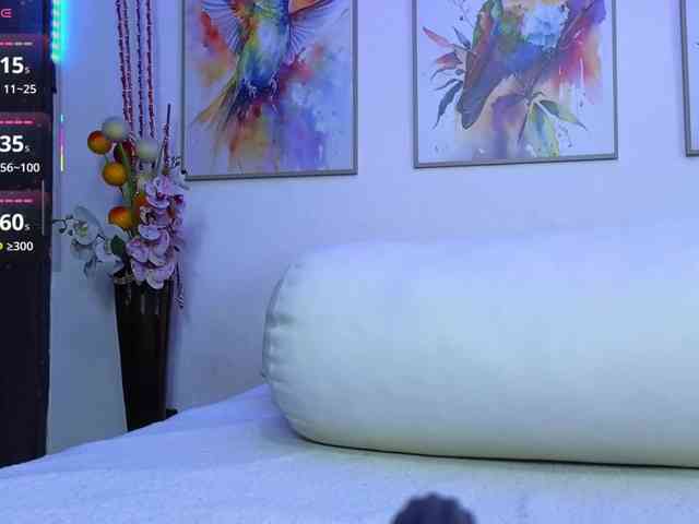 ScarletDesire webcam