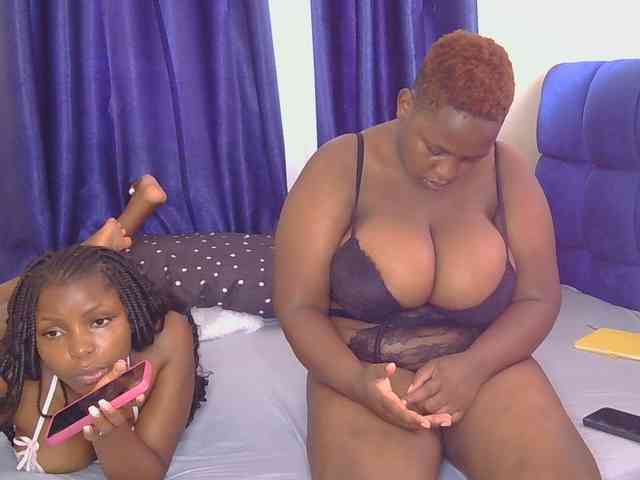 SweetMelons webcam