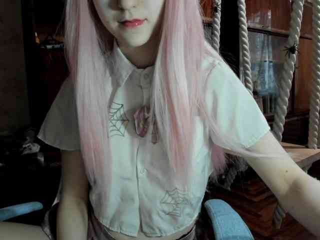 yoonhee-kiss webcam