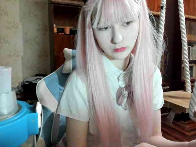 yoonhee-kiss webcam