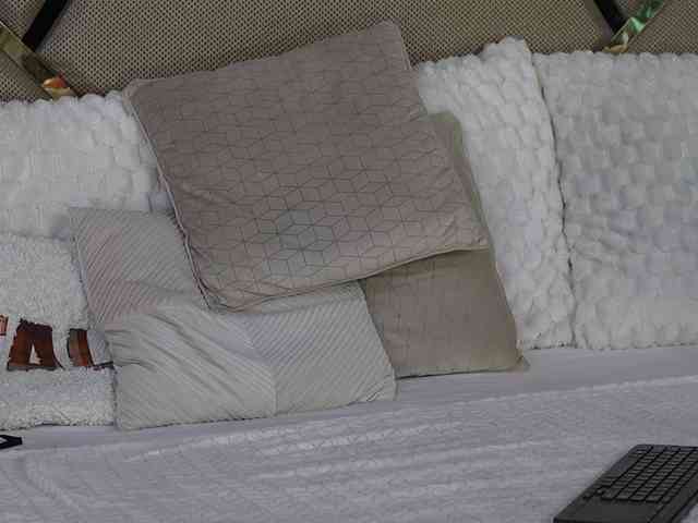 Sweet-Mishelle webcam
