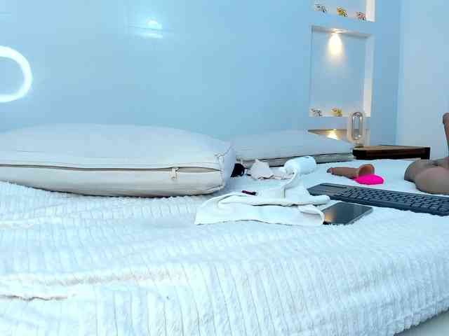 DaliaPrada webcam