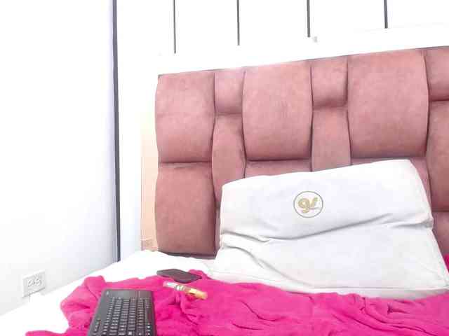AriannaPearl webcam