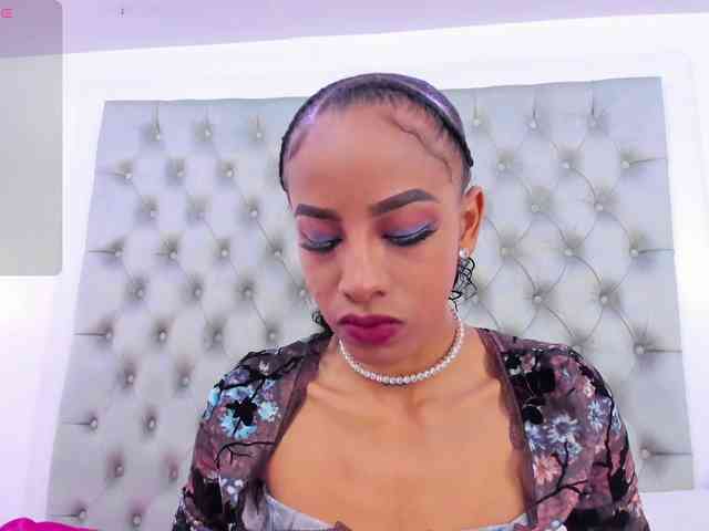 AaliyahBeller webcam