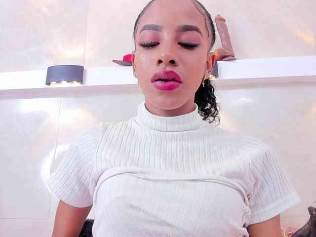 AaliyahBeller webcam