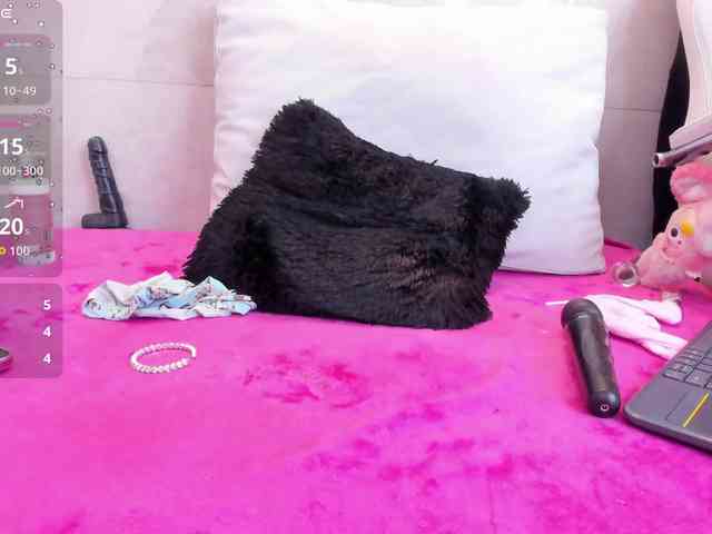 AaliyahBeller webcam