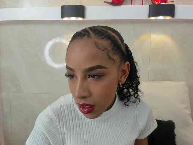 AaliyahBeller webcam