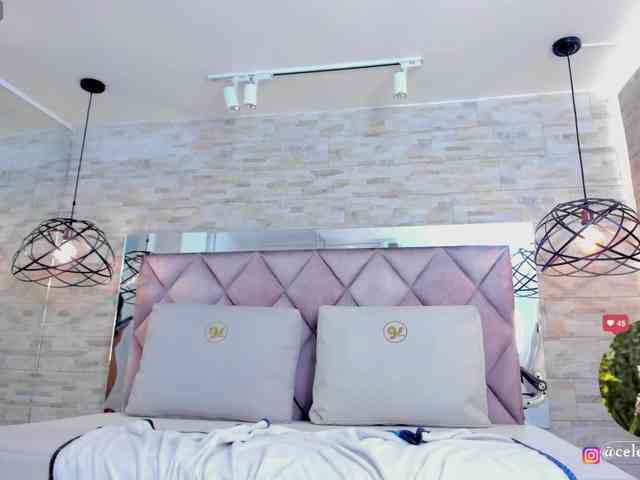 CeleneMidnight webcam