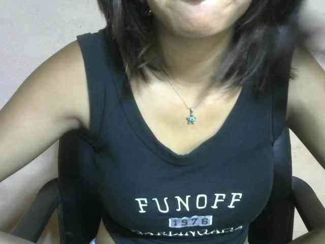 Laura1881 webcam