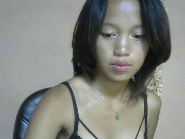 Laura1881 webcam