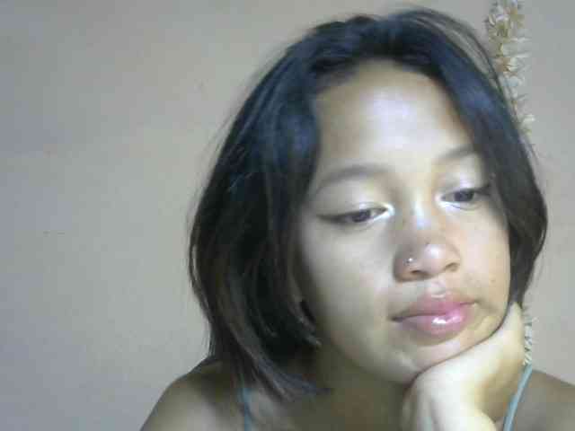 Laura1881 webcam
