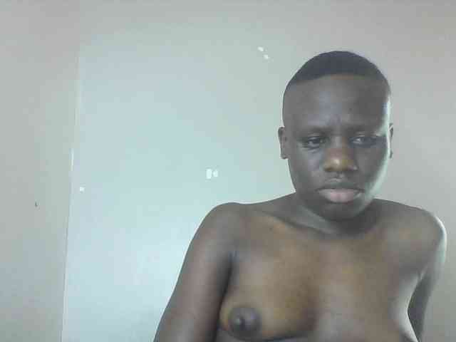 Petitegoddess webcam