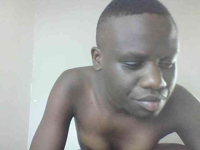 Petitegoddess webcam