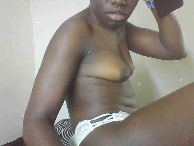 Petitegoddess webcam