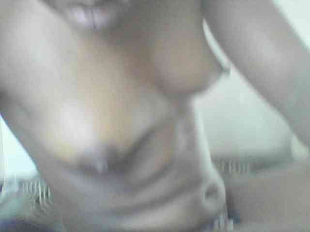 Petitegoddess webcam