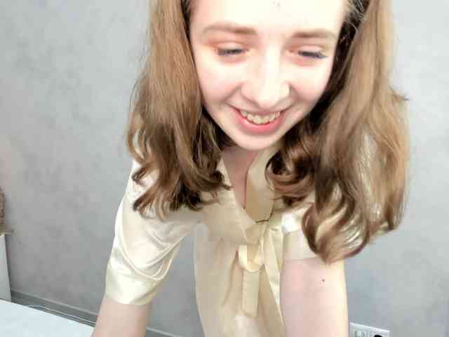 Camilla-Kelly webcam