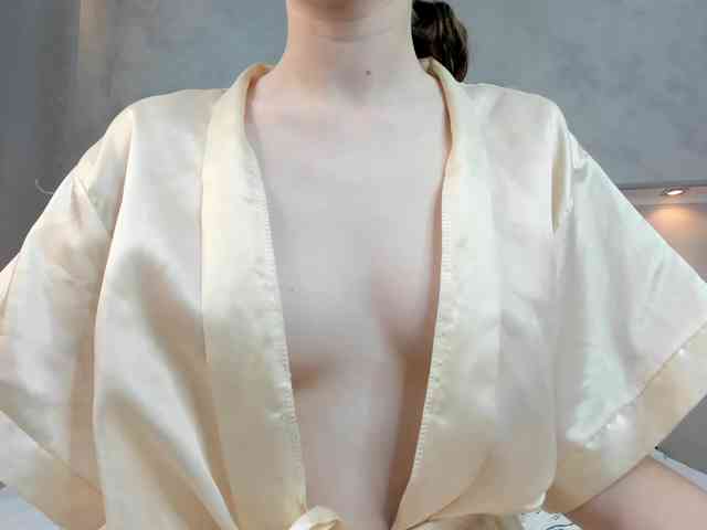 Camilla-Kelly webcam