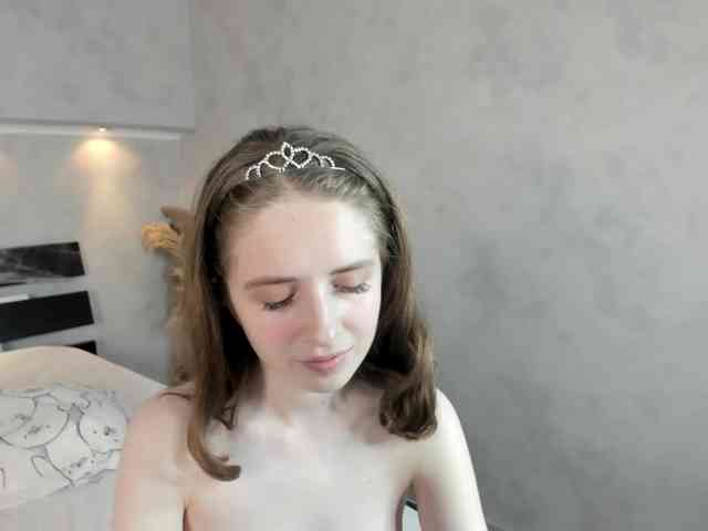 Camilla-Kelly webcam