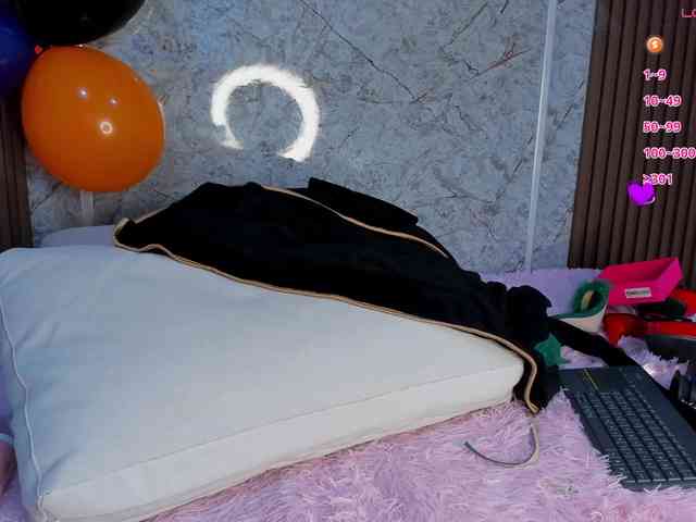 StephanySummer webcam