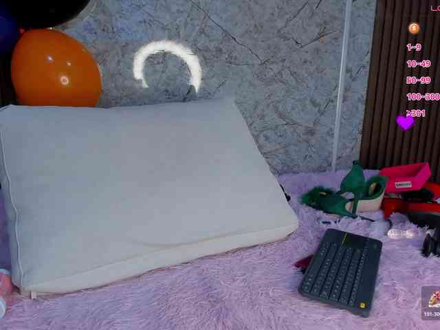 StephanySummer webcam