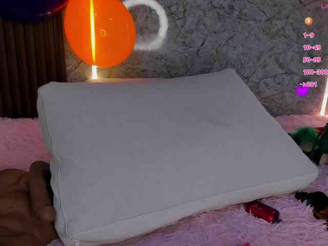 StephanySummer webcam