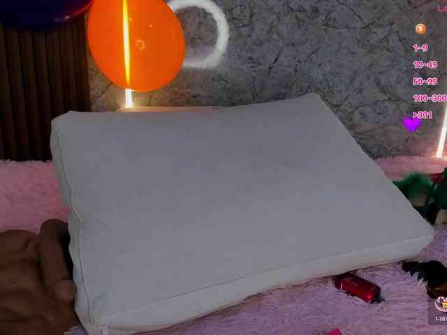 StephanySummer webcam