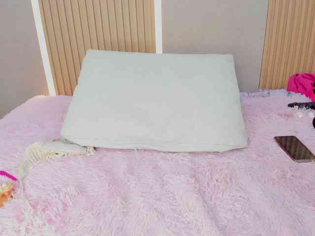 StephanySummer webcam