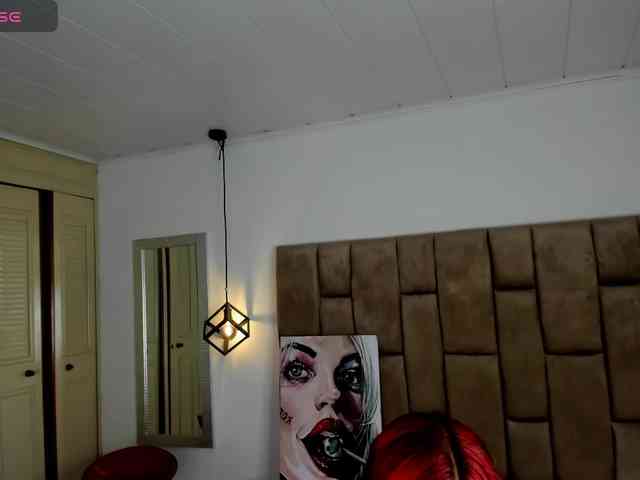 RavynRouge webcam