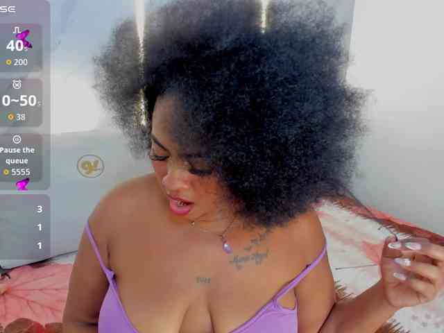 ErlysBrown webcam