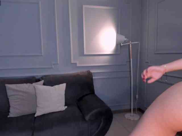 ZoeyWalker webcam