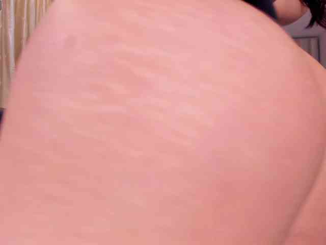 EmilyJohnson1 webcam