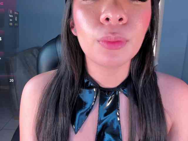 EmilyJohnson1 webcam