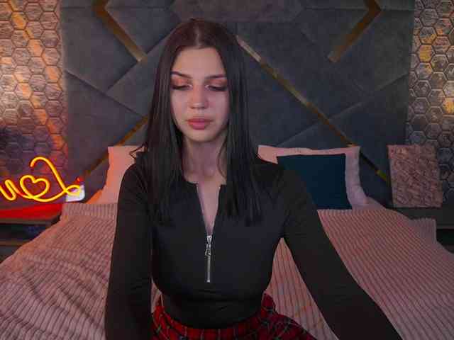 KamilaVibes webcam